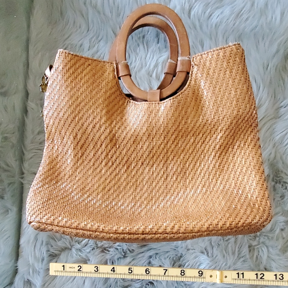 Fossil Straw Handbag With Unique Key - image 1